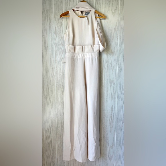 ASOS Cream Jumpsuit with  Accessory Ribbon Size 4 NWT - Picture 1 of 3
